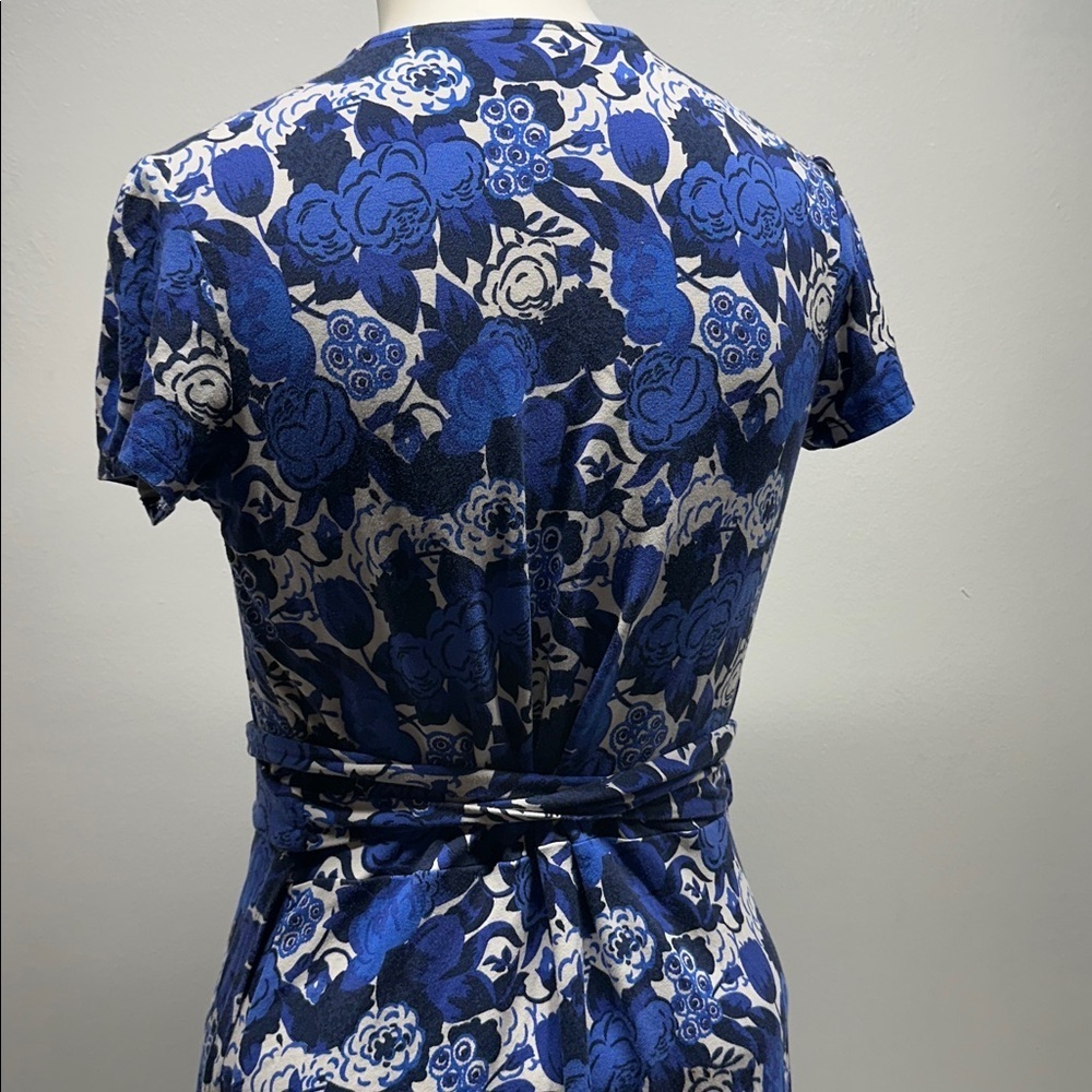 Boden Dress Midi Wrap Belted Short Sleeve Jersey Stretch Knit Floral Blue Size 8 - Picture 5 of 9